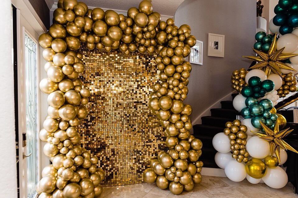 Golden baloon decoration